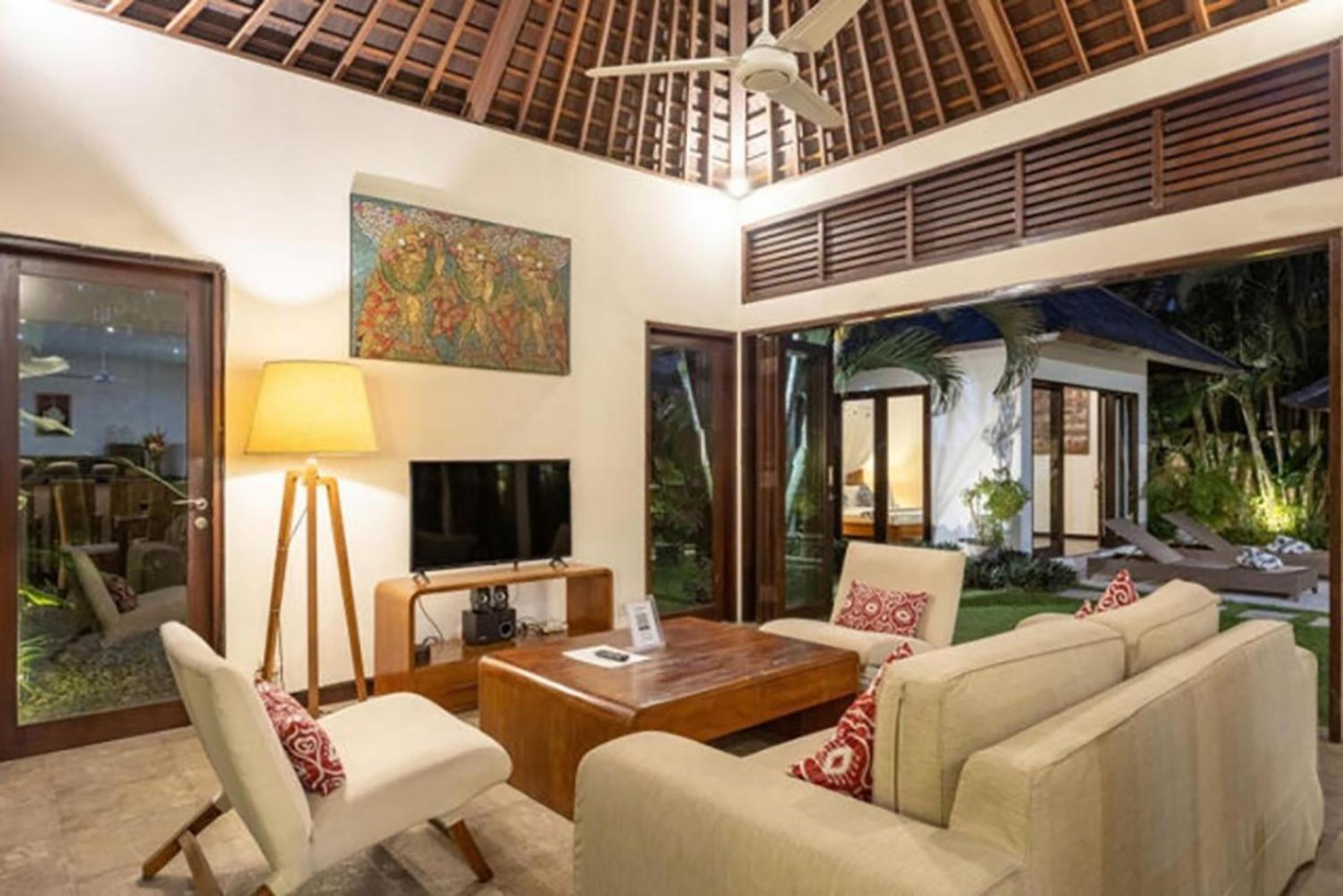 Villa Tiga Mangga By Optimum Bali Villas Seminyak  Exterior photo